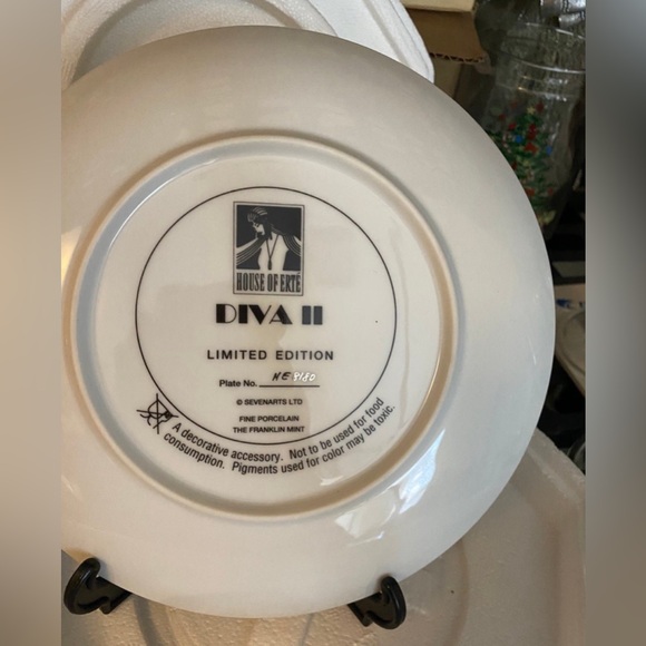 Erte Diva II Plate - Picture 3 of 3